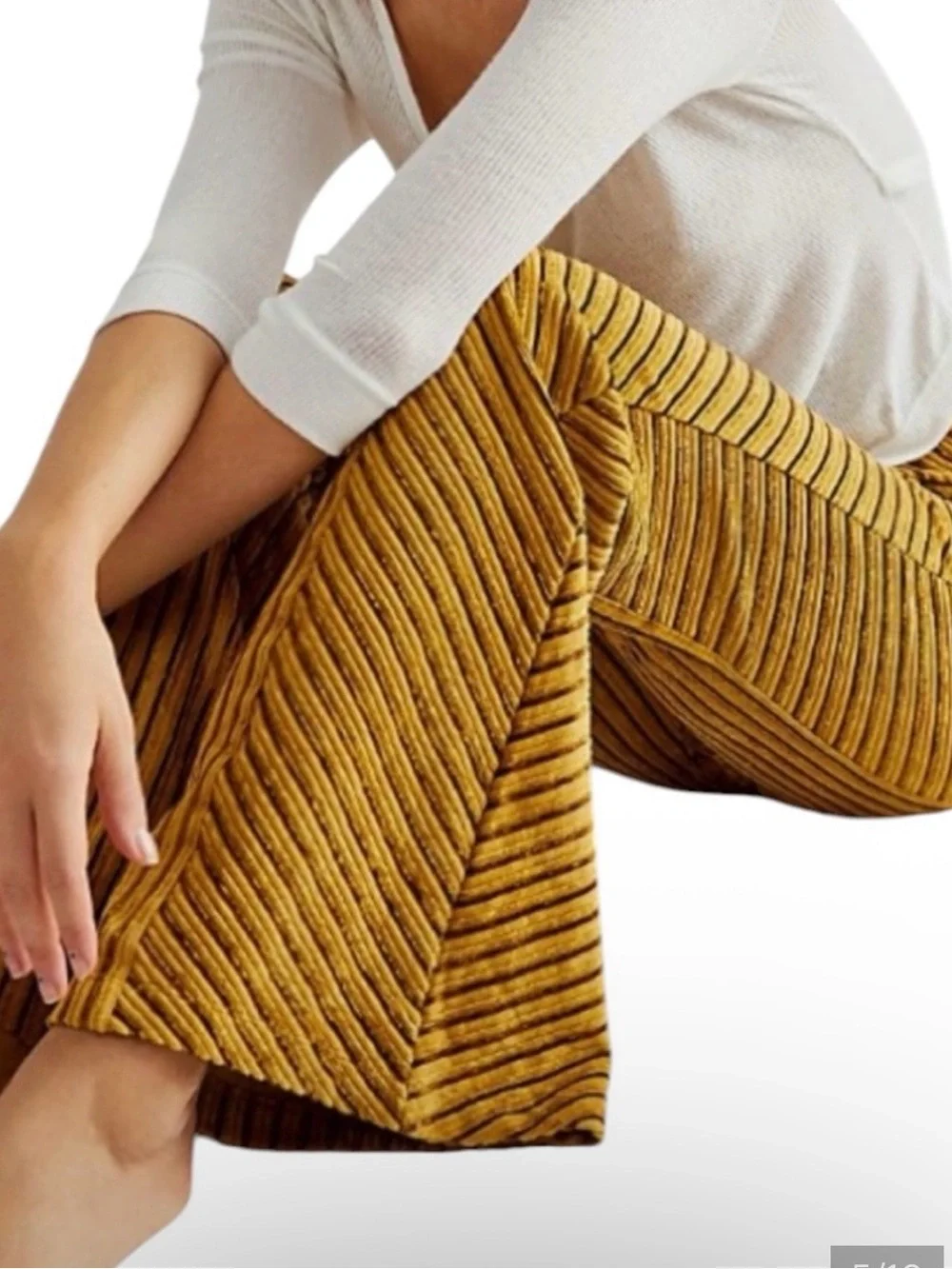 Free People Penny Pull-On Velvet Flared Pants Gold Ribbed Boho Retro Size M - Picture 3 of 13